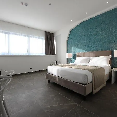 Up Wellness & Hotel