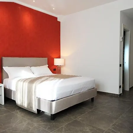 Up Wellness & 4*