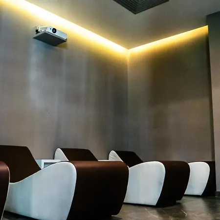 Up Wellness & Hotel