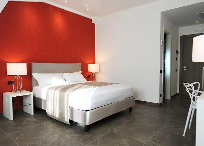 Up Wellness & 4*