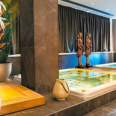 Ξενοδοχείο Up Wellness &