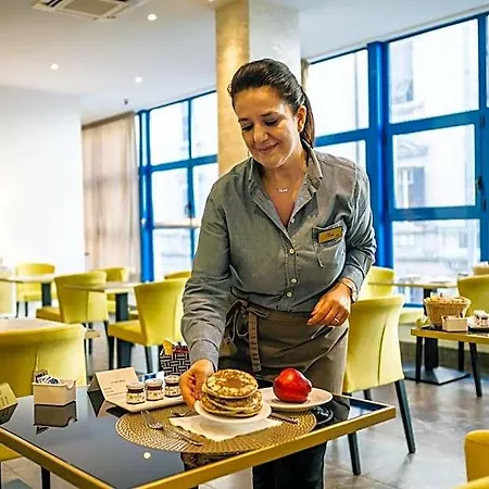 Up Wellness & Ξενοδοχείο 4*