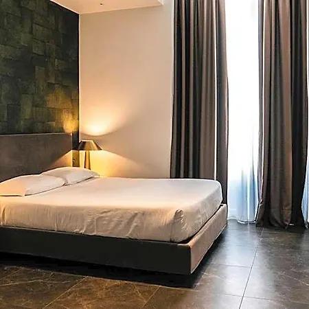 Up Wellness & 4*