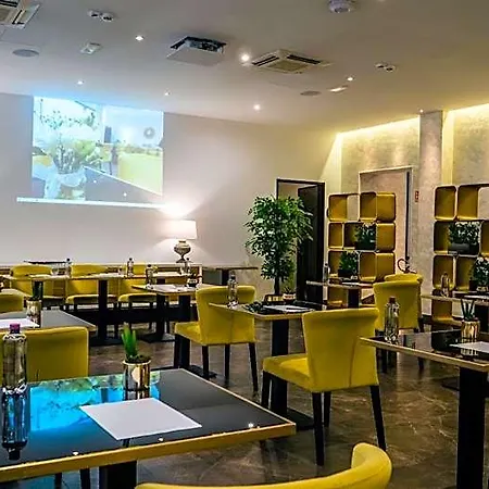 Ξενοδοχείο Up Wellness &