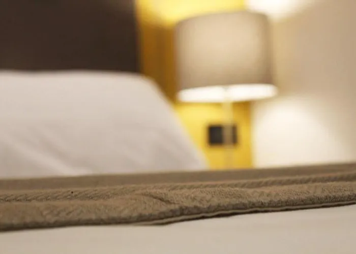 Up Wellness & מלון 4*