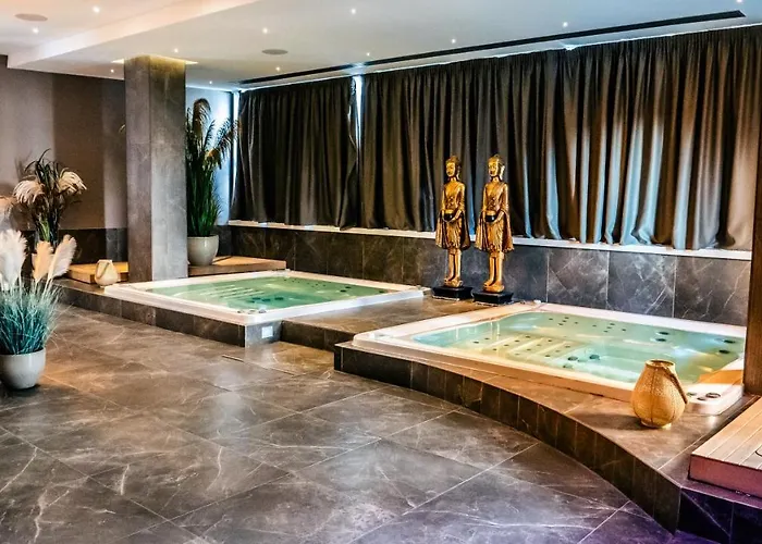 Up Wellness & 4* פויג'ה