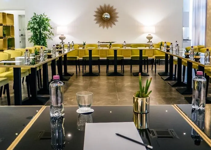 Up Wellness & מלון פויג'ה