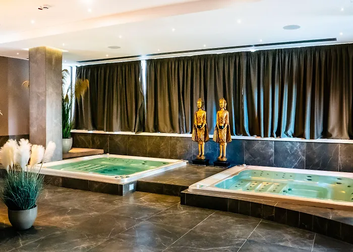 מלון Up Wellness & פויג'ה