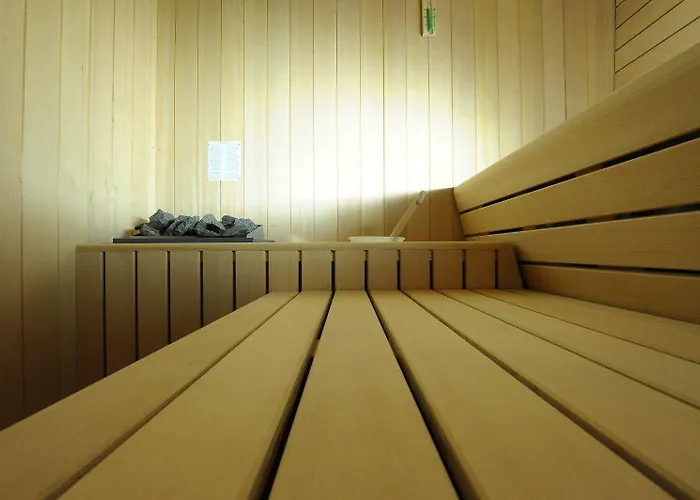 Up Wellness & מלון 4*