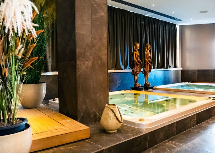 Up Wellness & מלון 4*