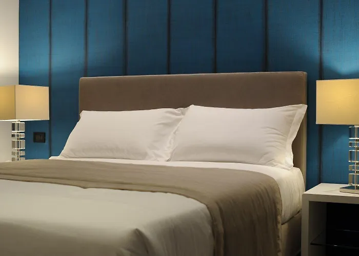 מלון Up Wellness & 4*